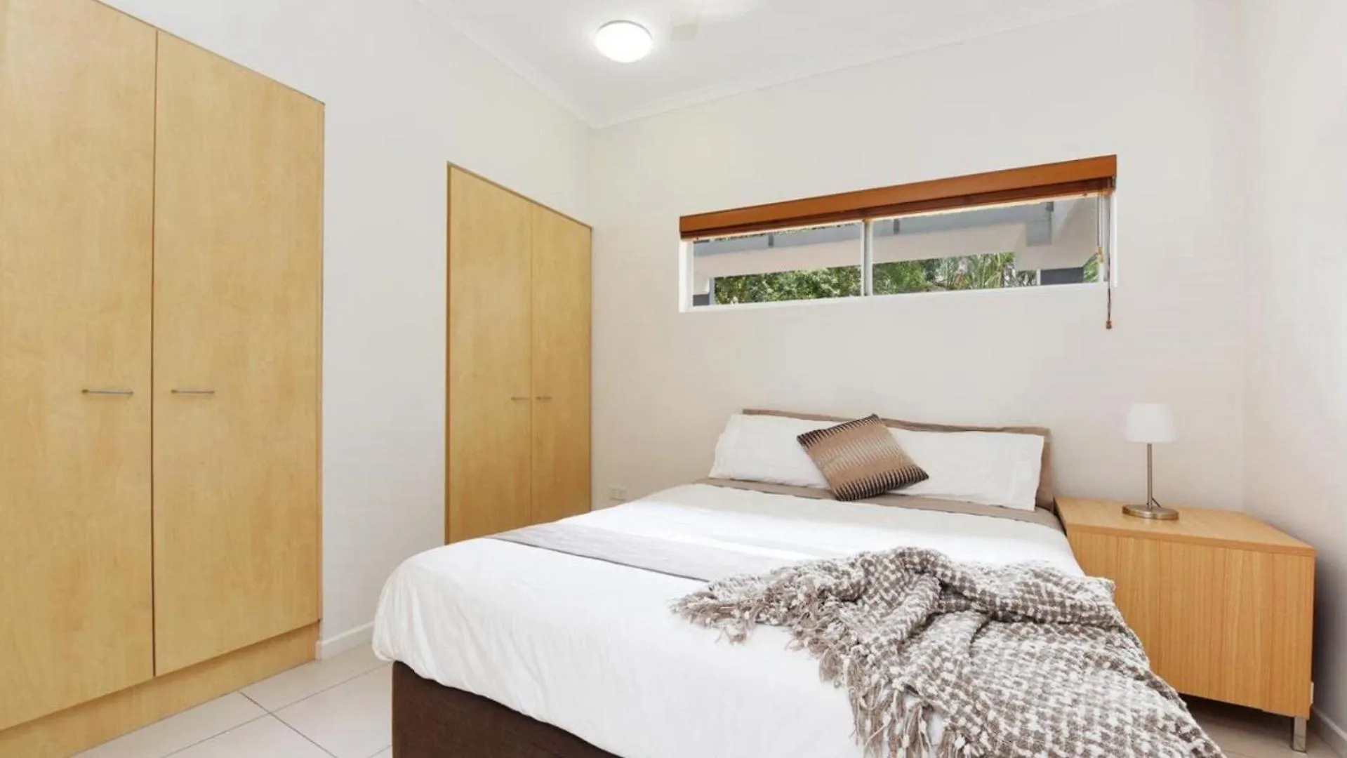 Rolling Surf Resort Unit 48 Caloundra 0*,  Australia